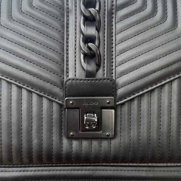 Aldo Elegant Black Chain Crossbody Bag - Picture 2 of 12